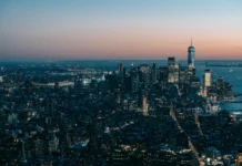 Économie mondiale à l’automne 2025 : un contexte commercial tendu et des perspectives contrastées Économie mondiale