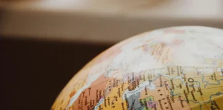 Charles Gave : pourquoi l’ordre économique mondial pourrait basculer et ce que cela signifie pour la France Charles Gave